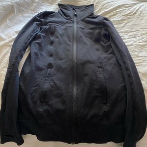Lululemon size 4 define jacket